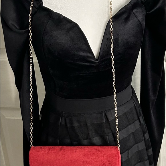 NWT Francesca’s size s faux velvet black body suit with puff sleeve - Picture 11 of 12